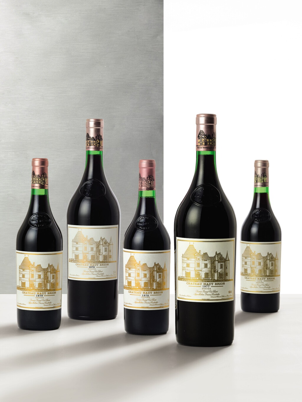 Voir en plein écran - Voir 1 du lot 3068. Château Haut Brion 1978 (6 BT).
