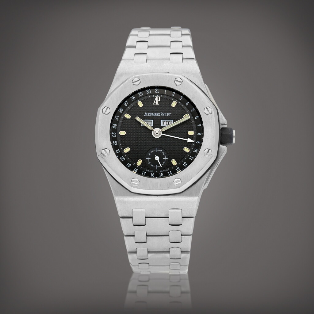 View full screen - View 1 of Lot 8649. Royal Oak Offshore, Reference 25807ST | A stainless steel triple calendar bracelet watch, Circa 1996 | 愛彼 | 皇家橡樹離岸型系列 型號25807ST| 精鋼全日曆鏈帶腕錶,約1996年製.