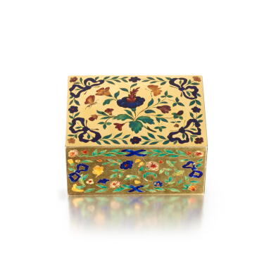 View full screen - View 1 of Lot 221. A Gold and Enamel Snuff Box, Possibly German, in Late Eighteenth Century Scandinavian Taste .