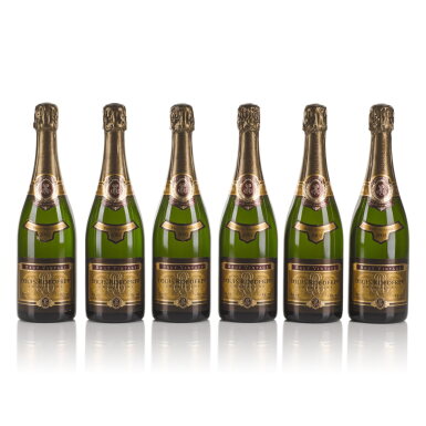 View full screen - View 1 of Lot 532. Louis Roederer, Brut 2002 (6 BT).