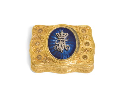 View full screen - View 1 of Lot 39. A JEWELLED TWO-COLOUR GOLD AND ENAMEL PRESENTATION SNUFF BOX, CHARLES COLINS & SÖHNE, HANAU, CIRCA 1894.