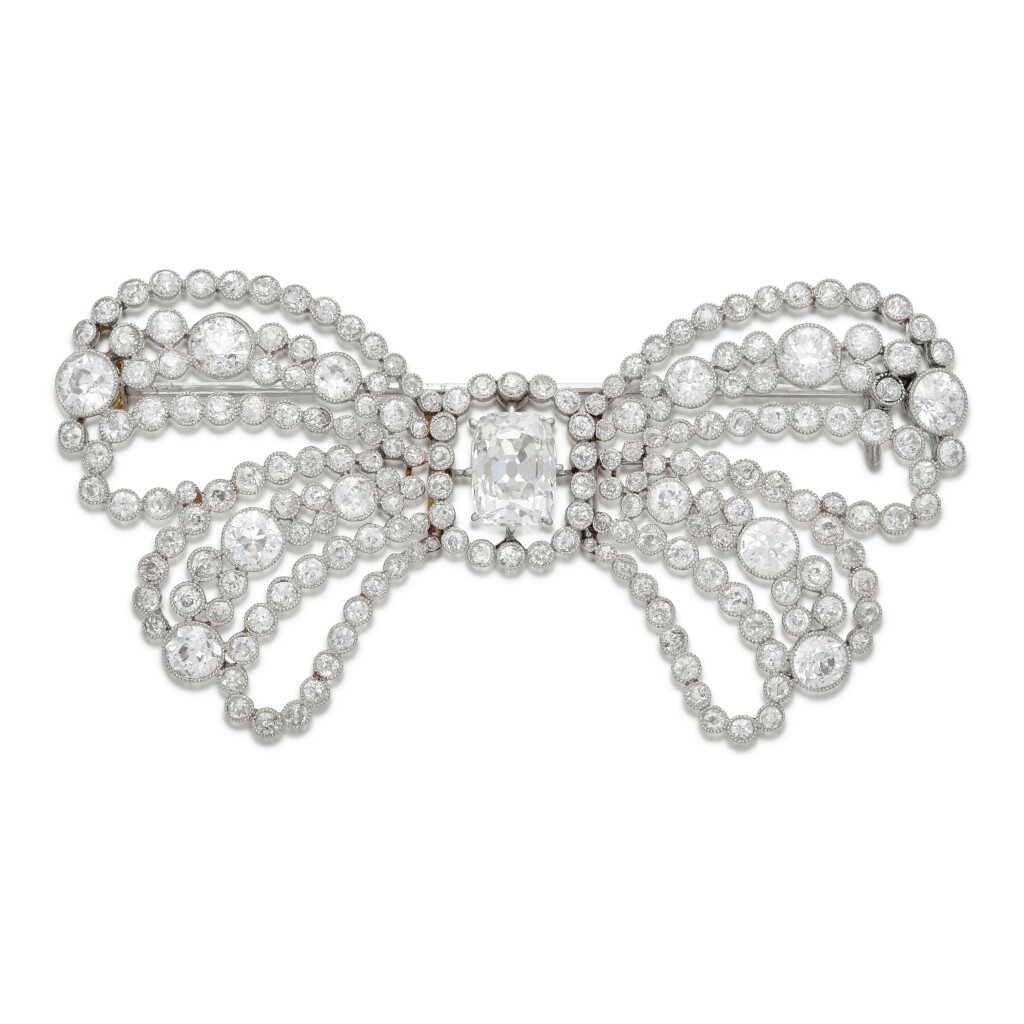 View full screen - View 1 of Lot 466. Diamond Brooch, France.