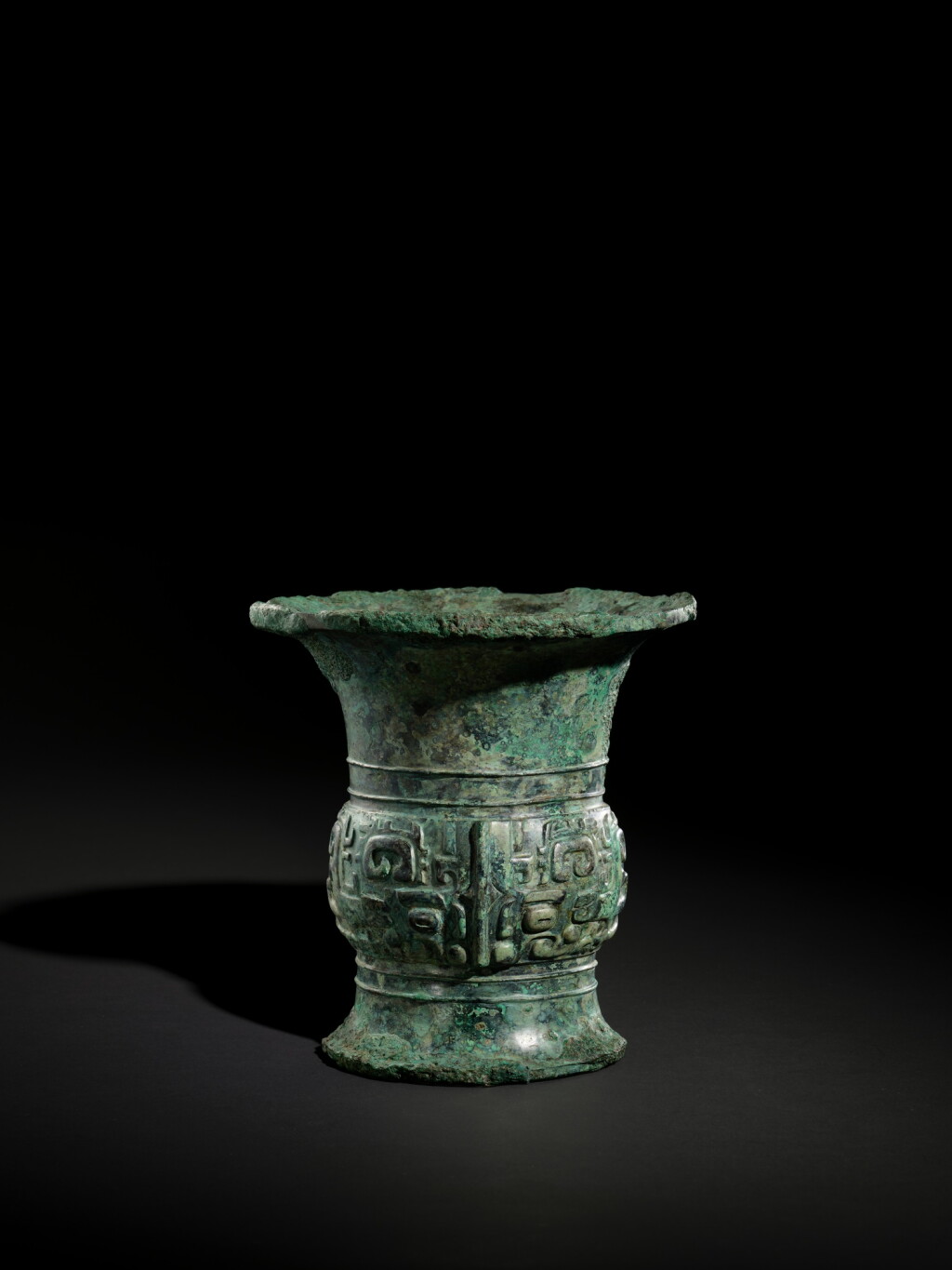 View full screen - View 1 of Lot 347. Tian Fu Ding Zun, an inscribed archaic bronze ritual wine vessel, Early Western Zhou dynasty | 西周初 天父丁尊.