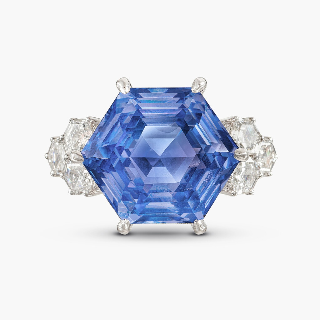 View full screen - View 1 of Lot 1510. Sapphire and Diamond Ring | 10.65 克拉 藍寶石 配 鑽石 戒指.