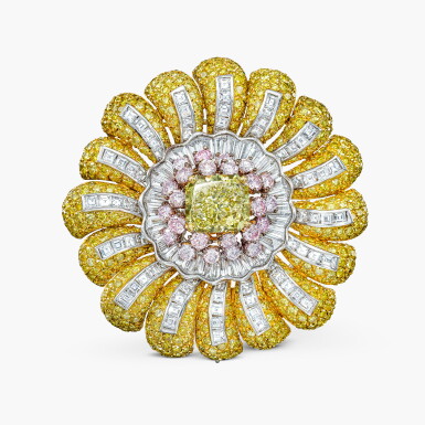 View full screen - View 1 of Lot 1610. Yellow Diamond, Coloured Diamond and Diamond Scarf Ring/Brooch | 格拉夫 | 黃色鑽石 配 彩色鑽石 及 鑽石 絲巾扣/胸針.