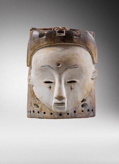 View full screen - View 1 of Lot 43. Masque heaume Janus, Fang, Gabon | Helmet Janus mask, Fang, Gabon.