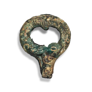 View full screen - View 1 of Lot 692. An archaic bronze gold-inlaid tuning key, Warring States period | 戰國 銅錯金琴軫鑰.
