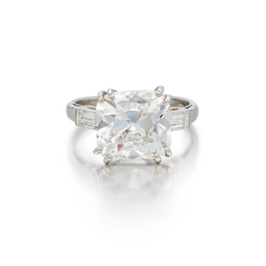 View full screen - View 1 of Lot 291. Diamond Ring, Paris.