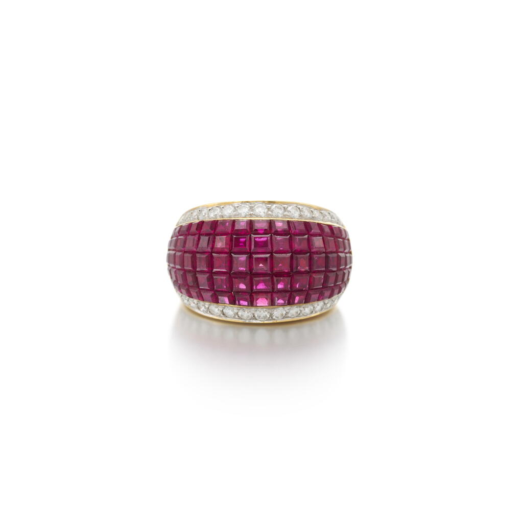 View full screen - View 1 of Lot 134. Ruby and diamond ring (Anello in rubini e diamanti).