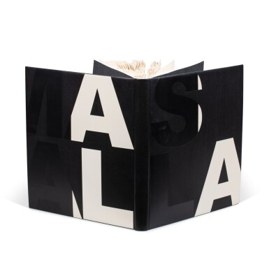 View full screen - View 1 of Lot 201. Más Allá, 1973. Reliure de Hugo Liesen. Bois de Chillida sur un fort papier d'Auvergne..