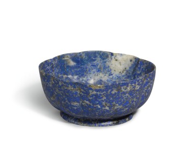 View full screen - View 1 of Lot 70. A large lapis-lazuli bowl, China or India, late 19th century | 中國或印度 十九世纪末 青金石海棠式盌.