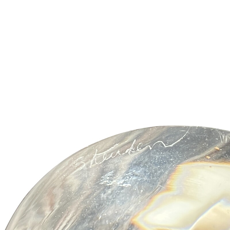 Cover image 0