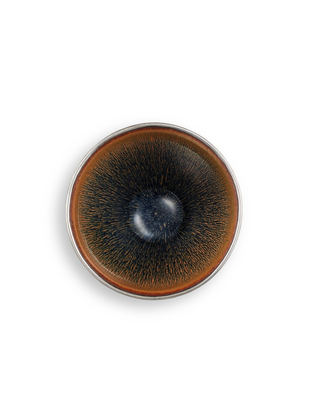 View full screen - View 1 of Lot 9876. A 'Jian' 'hare's fur' 'tenmoku' bowl and lacquer stand, Southern Song dynasty | 南宋 建窰兔毫天目茶盞 連漆盞托.