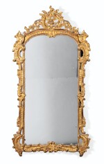 A LOUIS XV GILT-WOOD MIRROR | MIROIR EN BOIS DORÉ D'ÉPOQUE LOUIS XV