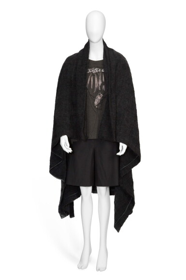 View full screen - View 1 of Lot 100. Martin Margiela, Fall-Winter 2001-2002 | Martin Margiela, Automne-Hiver 2001-2002.