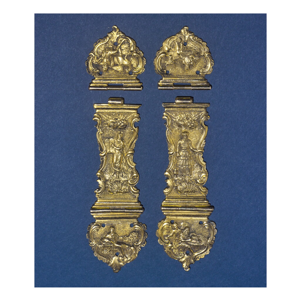 View full screen - View 1 of Lot 99. A PAIR OF DUTCH GOLD FIGURAL BOOK CLASPS, 18TH CENTURY.
