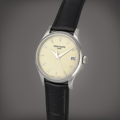 全萤幕检视 - 查看22Calatrava, Reference 5227G-001 | A white gold wristwatch with date | Circa 2017的1