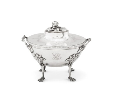 View full screen - View 1 of Lot 322. A large silver oval sugar-bowl, Jean-Pierre Reverend, Paris, 1787-1788 | Grand sucrier ovale en argent sur 4 pieds par Jean-Pierre Reverend, Paris, 1787-1788.