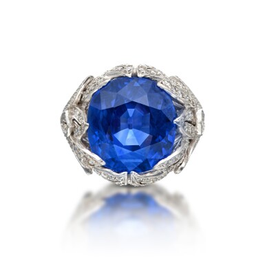 View full screen - View 1 of Lot 435. Sapphire and Diamond Ring | 藍寶石配鑽石戒指.