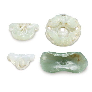 View full screen - View 1 of Lot 536. A group of four jade carvings, Qing dynasty 清 白玉菱角珮兩件、白玉福壽雙全珮 及 碧玉荷葉式筆掭.