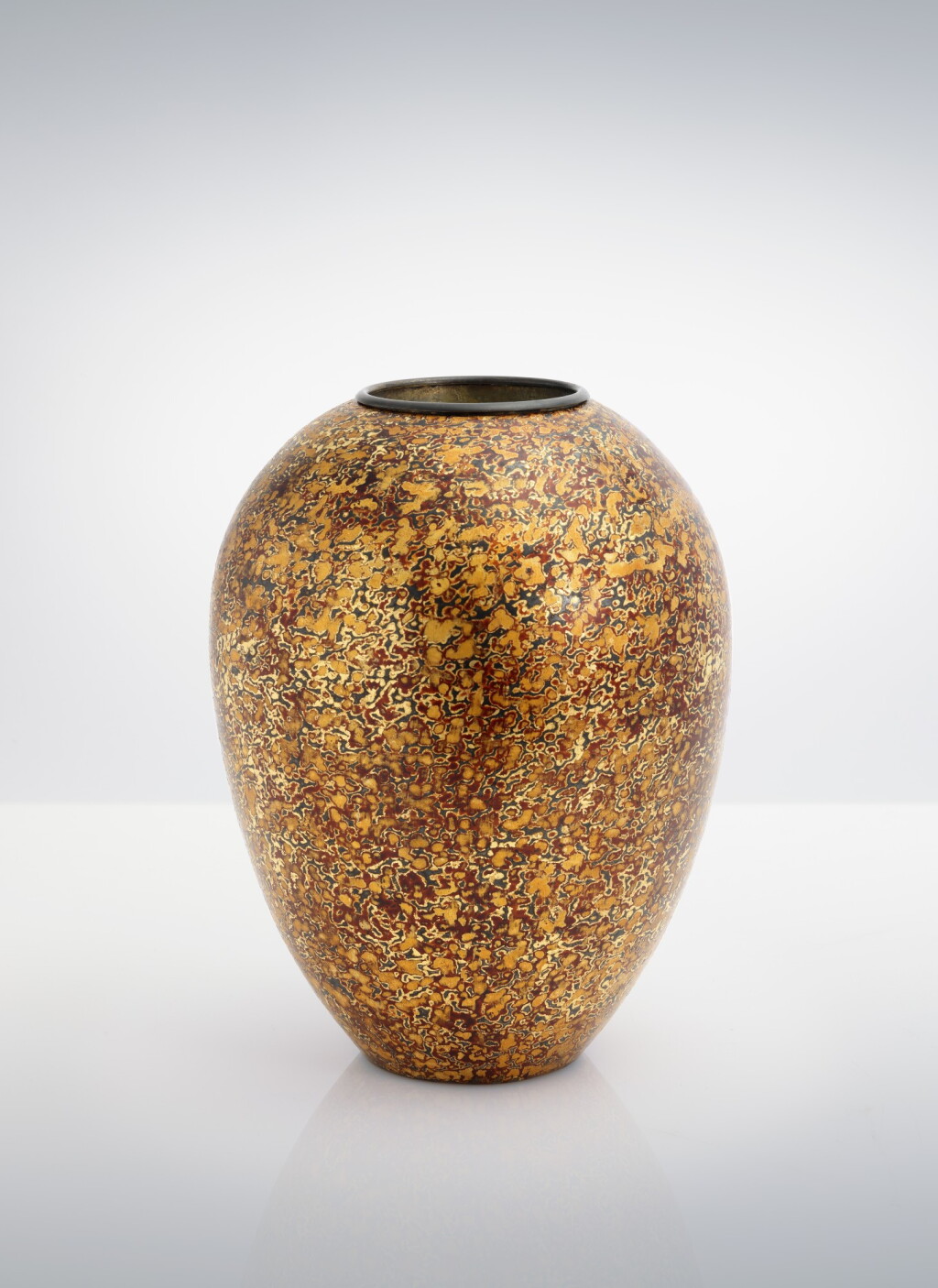 View full screen - View 1 of Lot 131. Vase.