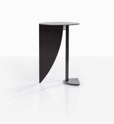 View full screen - View 1 of Lot 1. Guéridon Pi, Le modèle créé en 1984.