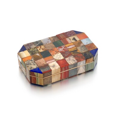 View full screen - View 1 of Lot 104. A gold-mounted pietre dure snuffbox, Johann Carl Retzer, Vienna, 1806.