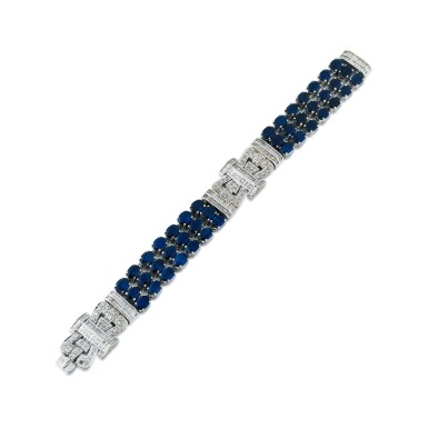View full screen - View 1 of Lot 24. Bracelet saphirs et diamants | Sapphire and diamond bracelet .