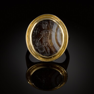View full screen - View 1 of Lot 2. Italian, 16th century | Intaglio with Mucius Scaevola.