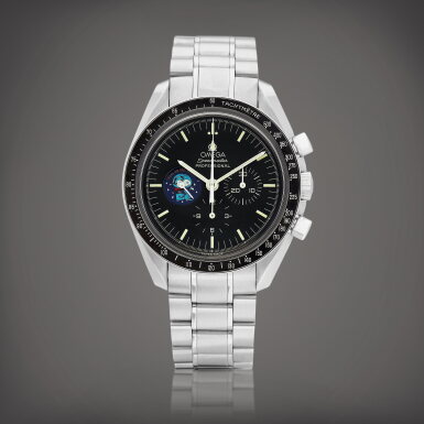 View full screen - View 1 of Lot 2102. Speedmaster Snoopy Award "Eyes on the Stars", Reference 3578.51.00 | A limited edition stainless steel chronograph wristwatch with bracelet, Circa 2004 | 歐米茄 | 超霸系列 Snoopy Award "Eyes on the Stars" 型號3578.51.00 | 限量版精鋼計時鏈帶腕錶,約2004年製.