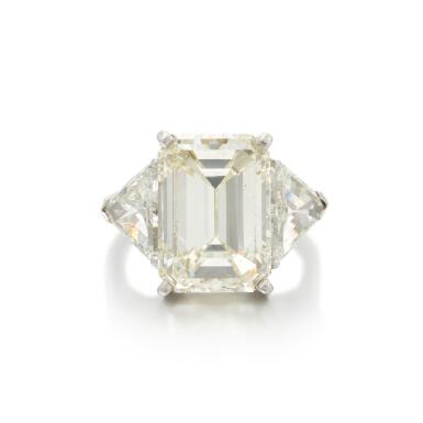 View full screen - View 1 of Lot 221. Diamond ring (Anello in diamanti).