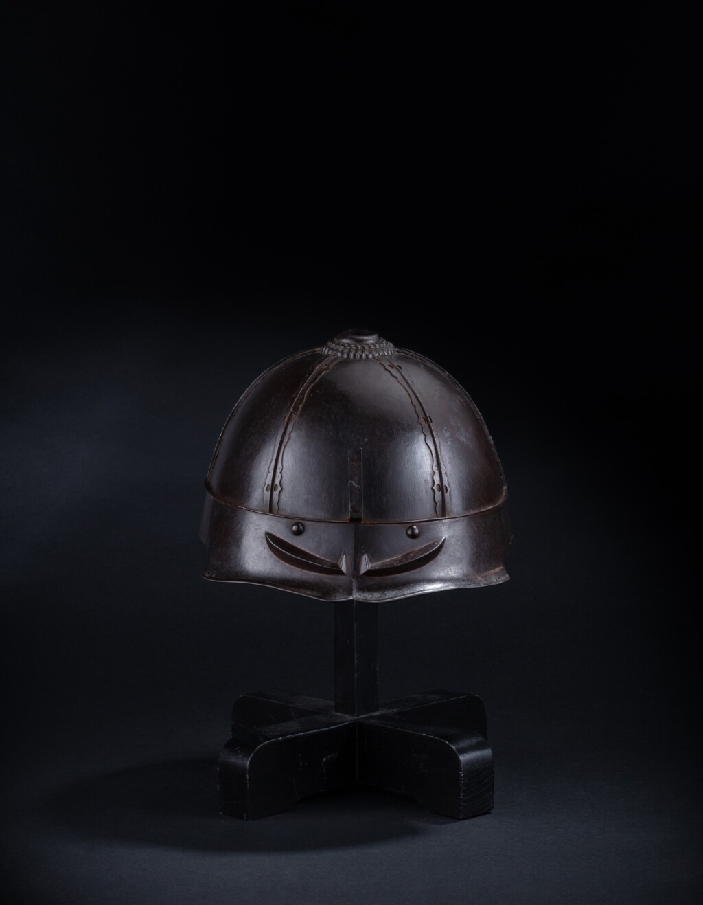 View full screen - View 1 of Lot 184. A six-plate iron helmet (kabuto), signed Hayanobu saku (made by Hayanobu), Japan, Edo period, 17th century .