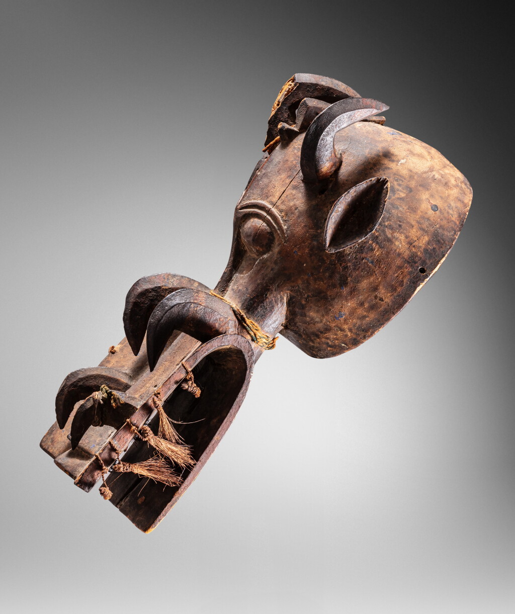 View full screen - View 1 of Lot 13. Masque, Senoufo, Côte d'Ivoire | Senufo Mask, Côte d'Ivoire.