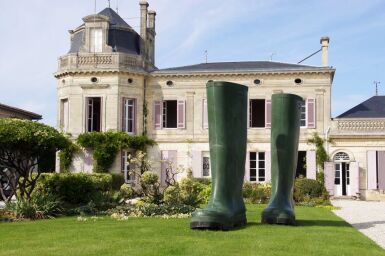 View full screen - View 1 of Lot 404. Château Chasse Spleen 2019 (12 BT).