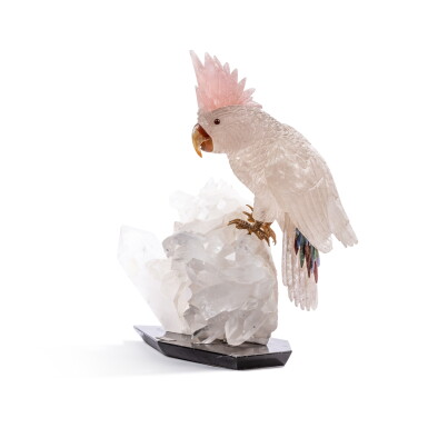 View full screen - View 1 of Lot 586. A gold-mounted hardstone figure of a cockatoo, Amsterdam Sauer, Rio de Janeiro, late 20th century.