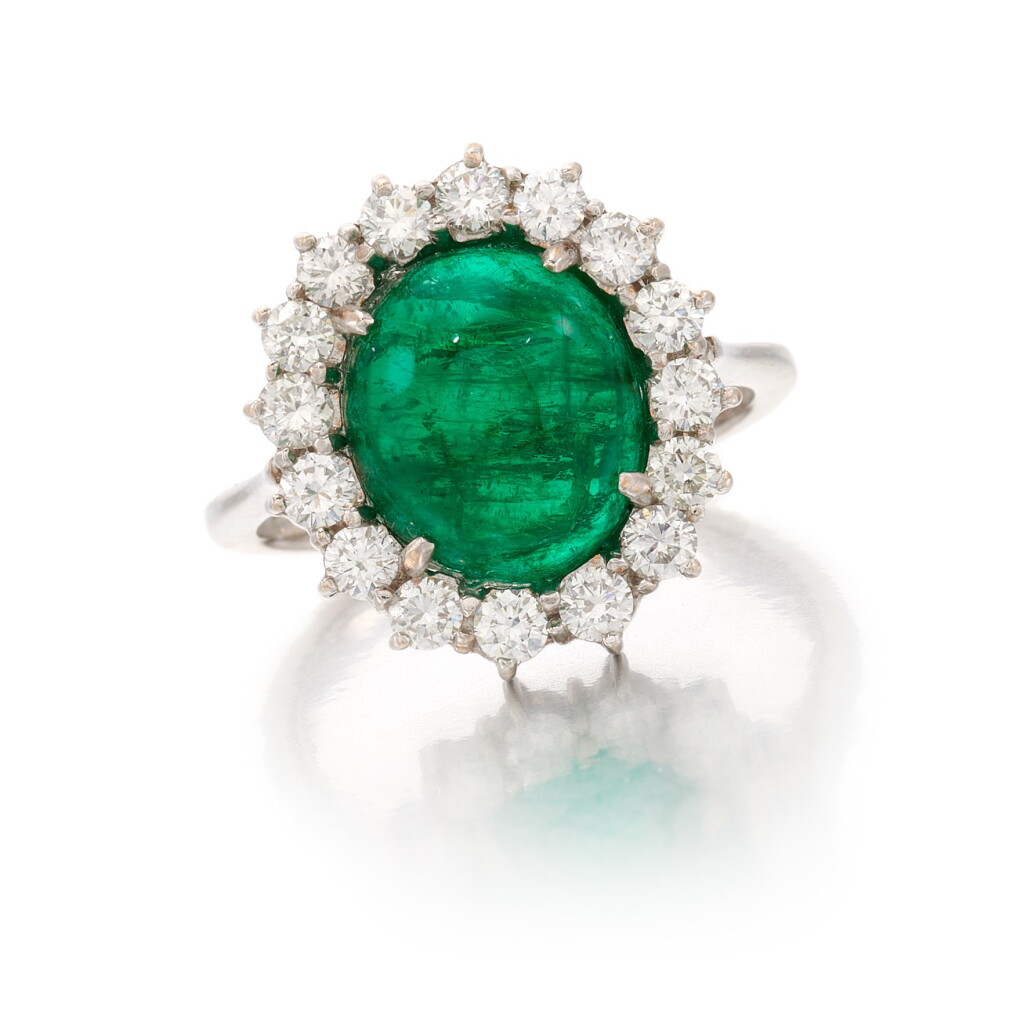 View full screen - View 1 of Lot 81. EMERALD AND DIAMOND RING (ANELLO CON SMERALDO E DIAMANTI) .