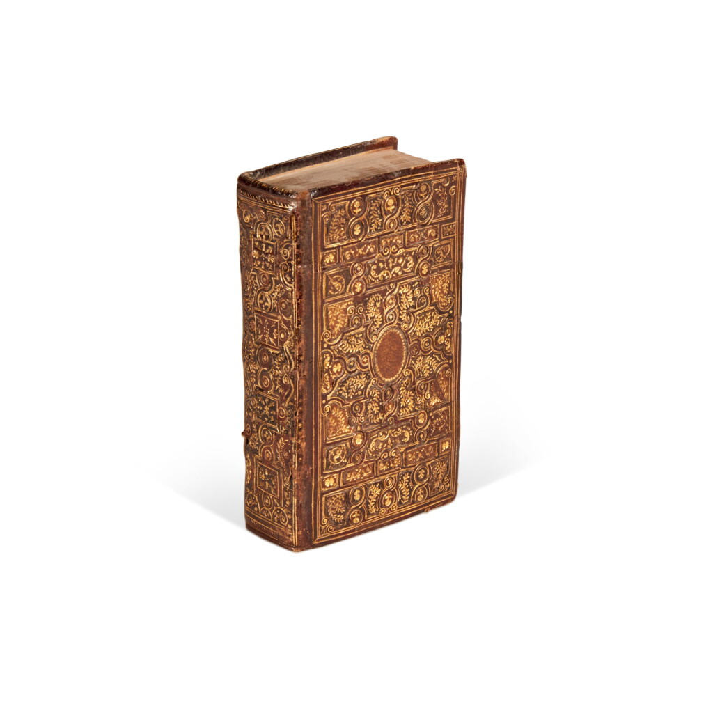 View full screen - View 1 of Lot 1862. Vergilio, De rerum inventoribus libri octo, Lyon, 1597, Parisian inlaid binding à la fanfare.