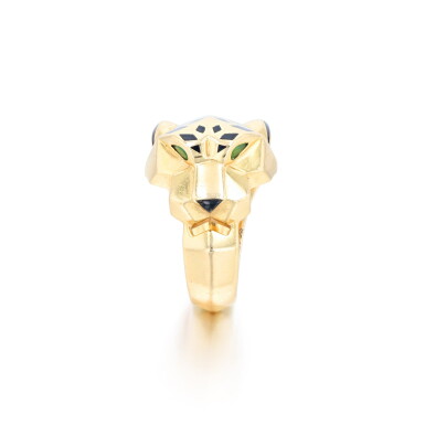 View full screen - View 1 of Lot 506. Cartier | Bague émail et or, "Panthère" | Enamel and gold ring, 'Panthère'.