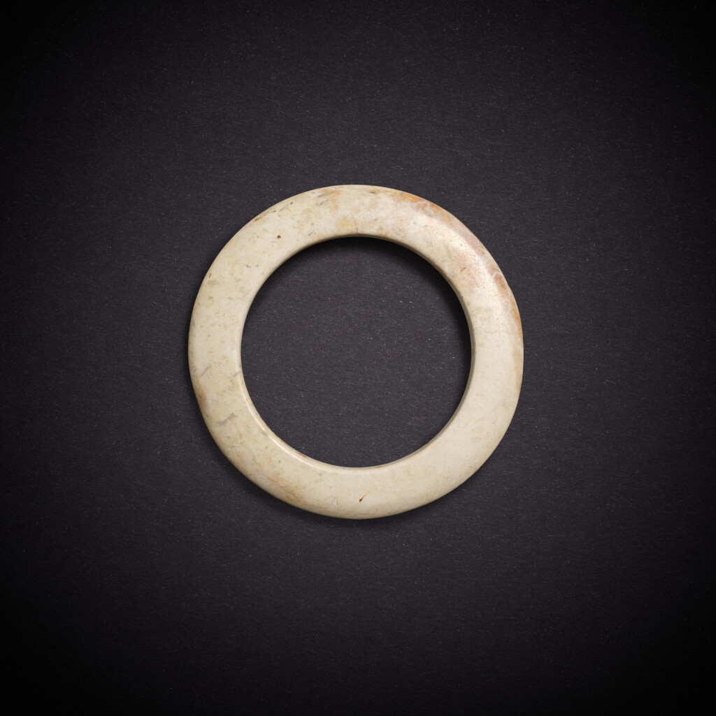 View full screen - View 1 of Lot 7804. A jade bangle, Neolithic period, Liangzhu culture | 新石器時代 良渚文化 玉鐲.