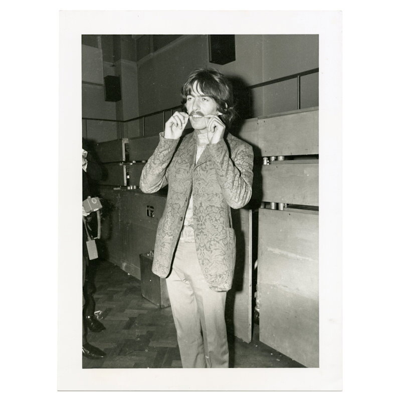 Cover image 0