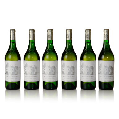 View full screen - View 1 of Lot 133. Château Haut Brion Blanc 2004 (12 BT).