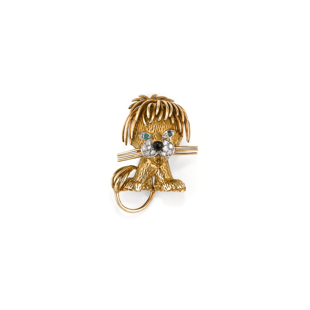 View full screen - View 1 of Lot 117. CLIP PIERRES DE COULEUR ET DIAMANTS, "LION ÉBOURIFFÉ", VAN CLEEF & ARPELS, 1963 | GEM SET AND DIAMOND CLIP, 'LION ÉBOURIFFÉ', VAN CLEEF & ARPELS, 1963.