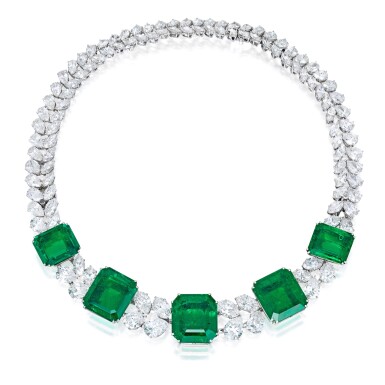 View full screen - View 1 of Lot 97. Harry Winston | An Impressive Emerald and Diamond Necklace.