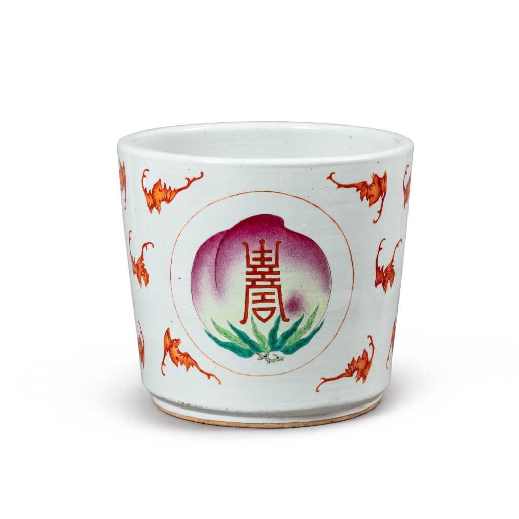 View full screen - View 1 of Lot 222. A famille rose 'bats and peach' jardiniere, Qing dynasty, 19th century | 清十九世紀 粉彩福壽雙全花盆.