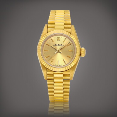 View full screen - View 1 of Lot 8861. Oyster Perpetual, Reference 67198 | A yellow gold bracelet watch, Circa 1989 | 勞力士 | Oyster Perpetual 型號67198 | 黃金鏈帶腕錶,約1989年製.