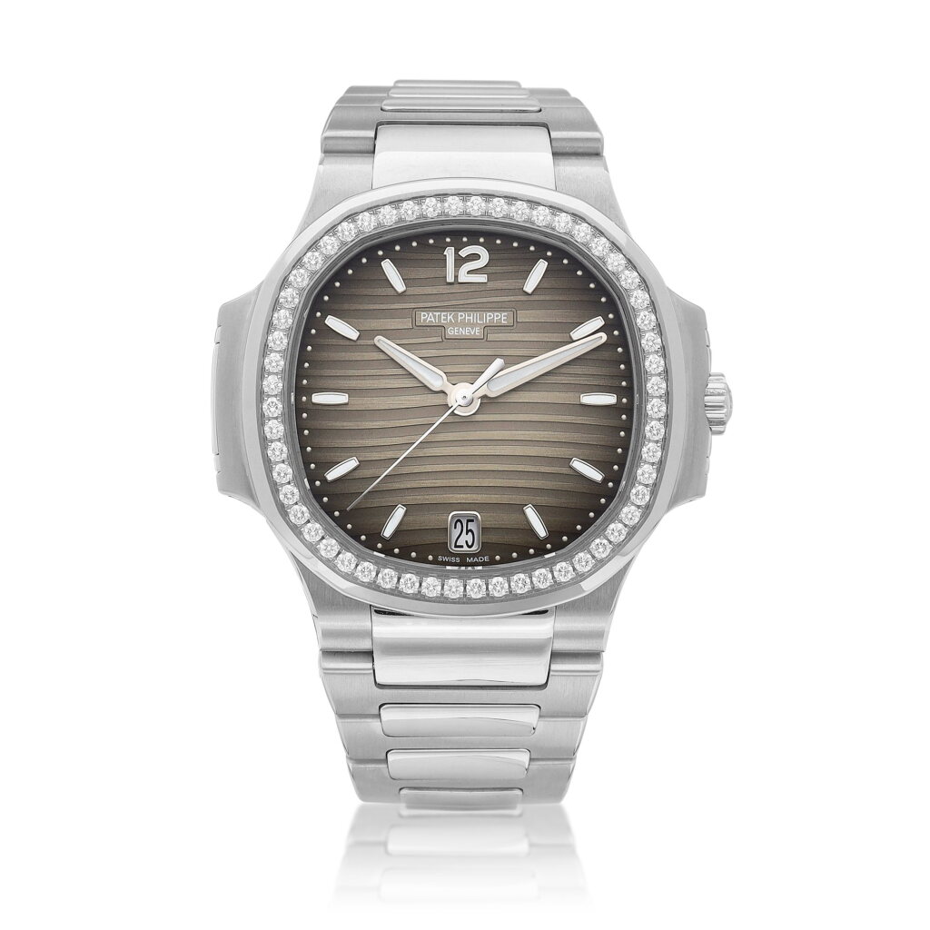 View full screen - View 1 of Lot 2332. Nautilus, Reference 7118 | A stainless steel and diamond-set bracelet watch with date, Circa 2020 | 百達翡麗 | Nautilus 型號7118 | 精鋼鑲鑽石鏈帶腕錶,備日期顯示,約2020年製.