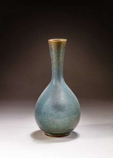 View full screen - View 1 of Lot 38. A 'Jun' bottle vase, Yuan dynasty | 元 鈞窰天藍釉瓶.