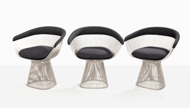 View full screen - View 1 of Lot 118. Suite de trois fauteuils, modèle 1725 A .
