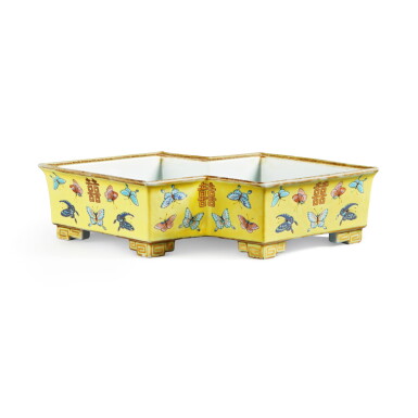 View full screen - View 1 of Lot 549. A yellow-ground famille-rose 'butterfly and shuangxi' double-lozenge-form narcissus tray, Qing dynasty, Tongzhi / Guangxu period | 清同治 / 光緒 黃地粉彩百蝶雙喜紋方勝式水仙花盆.
