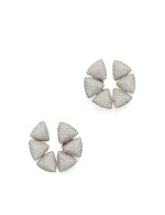 PAIR OF DIAMOND EARCLIPS, VHERNIER